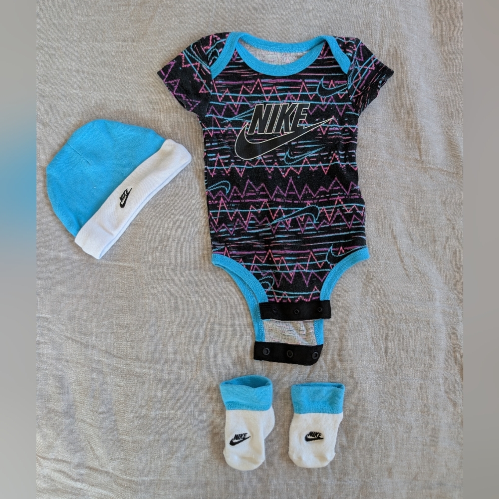 Nike Infant Boys' Girls' New Wave All Over Print 3-Piece Set
